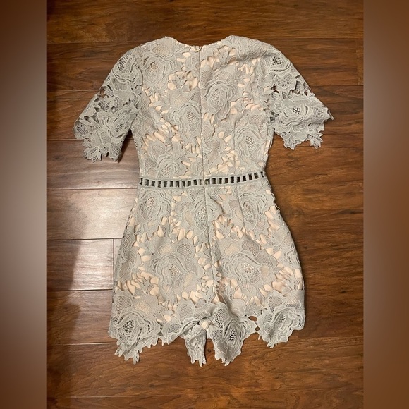 ASTR the Label Lace Romper Size XS - Picture 3 of 4